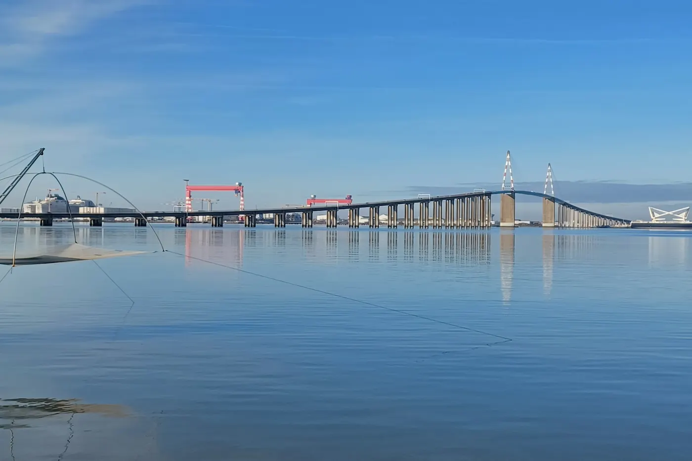 Le pont de Saint-Nazaire au-dessus de l'estuaire de la Loire
